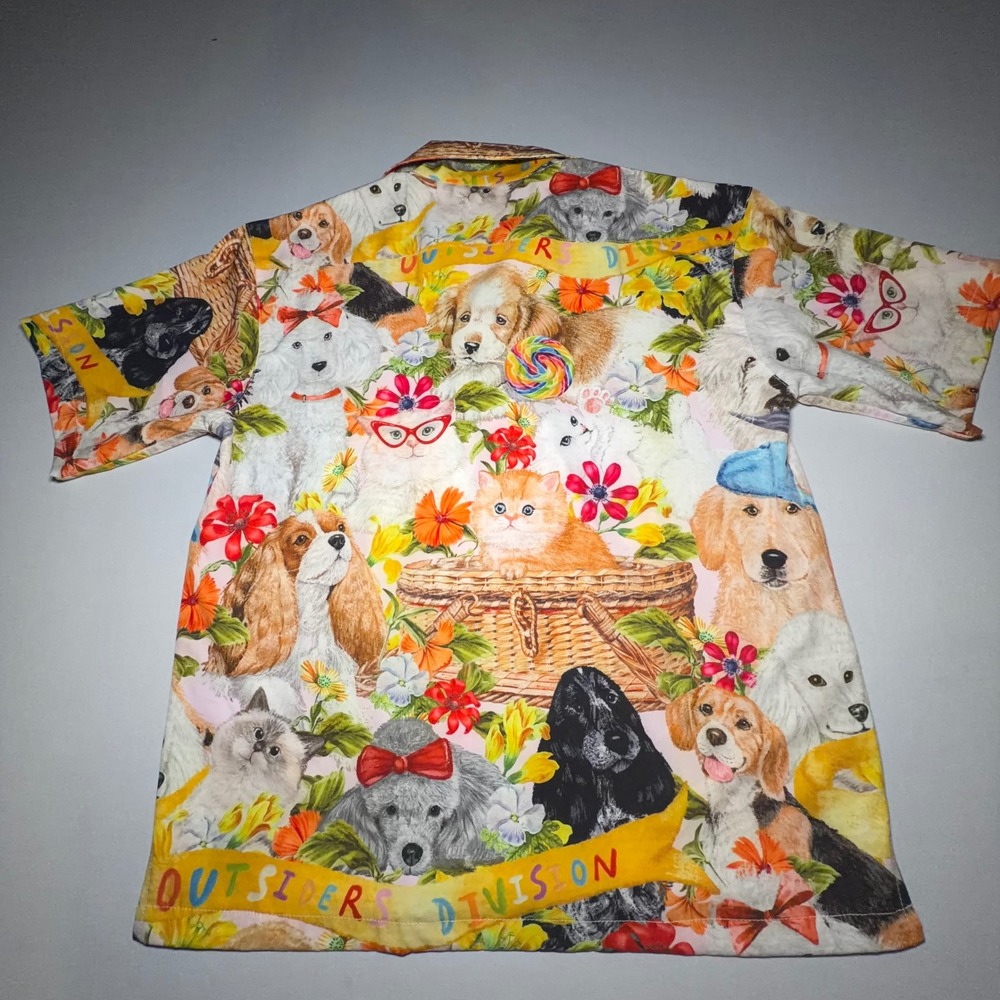 Outsiders Division Shirt Mens Medium Multicolor Cat Dog Festival Kitschy EUC - Picture 13 of 15